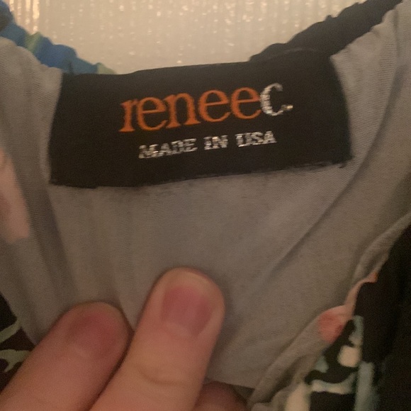 EUC Renee C off the shoulder floral summer dress - Picture 3 of 4